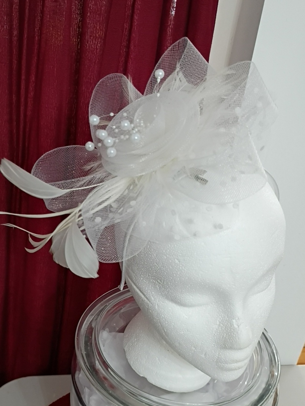 Vintage Elegant White Feather & Pearl Fascinator Hat